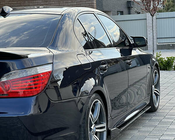 Синий БМВ 5 Серия, объемом двигателя 3.5 л и пробегом 250 тыс. км за 13000 $, фото 8 на Automoto.ua