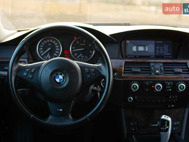 Синий БМВ 5 Серия, объемом двигателя 3.5 л и пробегом 250 тыс. км за 13000 $, фото 46 на Automoto.ua