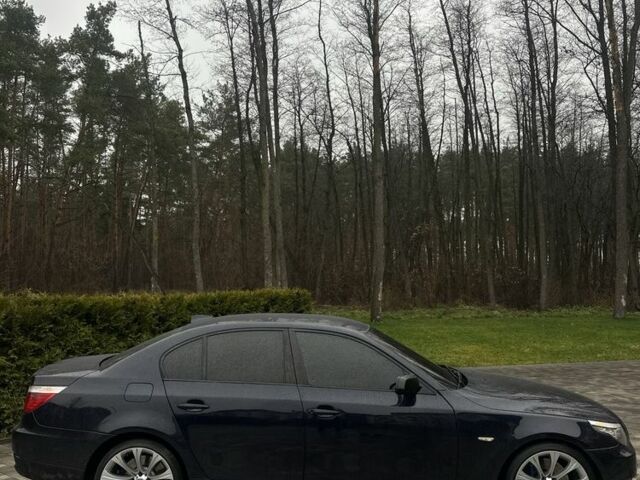 Синий БМВ 5 Серия, объемом двигателя 3 л и пробегом 440 тыс. км за 12500 $, фото 11 на Automoto.ua