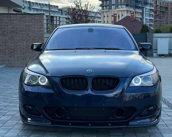 Синий БМВ 5 Серия, объемом двигателя 3.5 л и пробегом 250 тыс. км за 13000 $, фото 2 на Automoto.ua