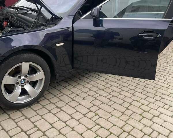Синій БМВ 5 Серія, об'ємом двигуна 2.5 л та пробігом 299 тис. км за 10000 $, фото 1 на Automoto.ua