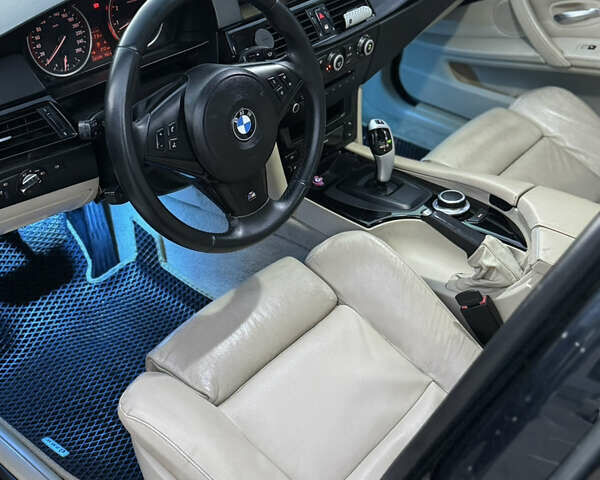 БМВ 5 Серия 2007 в Киеве на Automoto.ua Синий БМВ 5 Серия, объемом двигателя 2.5 л и пробегом 230 тыс. км за 10500 $, фото 9 на Automoto.ua