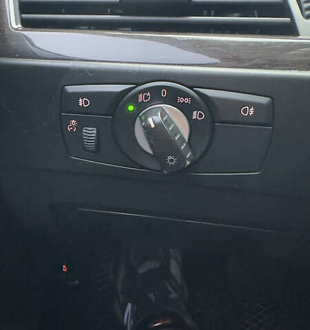 Синій БМВ 5 Серія, об'ємом двигуна 2.5 л та пробігом 265 тис. км за 11000 $, фото 7 на Automoto.ua