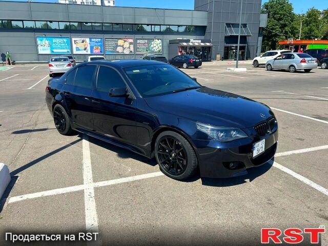 Синій БМВ 5 Серія, об'ємом двигуна 4.8 л та пробігом 180 тис. км за 12000 $, фото 7 на Automoto.ua