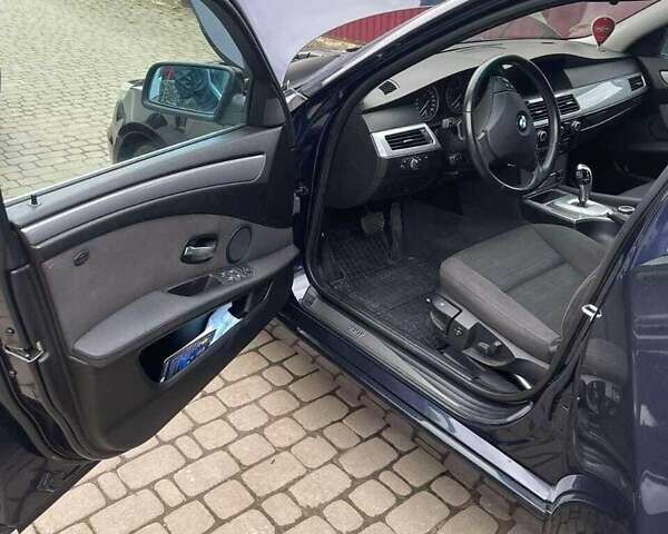 Синій БМВ 5 Серія, об'ємом двигуна 2.5 л та пробігом 299 тис. км за 10000 $, фото 6 на Automoto.ua