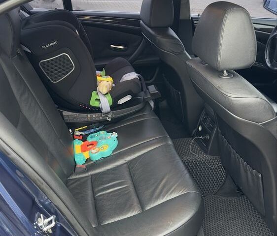 Синий БМВ 5 Серия, объемом двигателя 2.5 л и пробегом 265 тыс. км за 11000 $, фото 4 на Automoto.ua