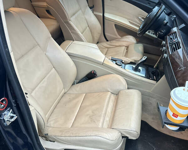 Синий БМВ 5 Серия, объемом двигателя 2.99 л и пробегом 440 тыс. км за 12500 $, фото 37 на Automoto.ua