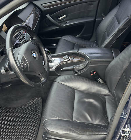 Синій БМВ 5 Серія, об'ємом двигуна 2.5 л та пробігом 265 тис. км за 11000 $, фото 10 на Automoto.ua