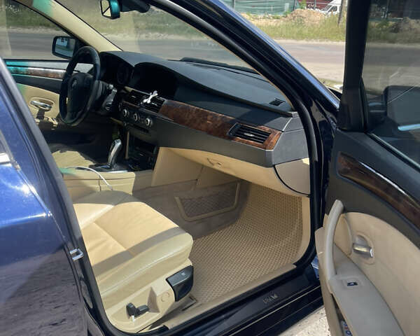 Синий БМВ 5 Серия, объемом двигателя 2.5 л и пробегом 256 тыс. км за 8700 $, фото 13 на Automoto.ua