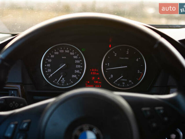 Синий БМВ 5 Серия, объемом двигателя 3.5 л и пробегом 250 тыс. км за 13000 $, фото 45 на Automoto.ua