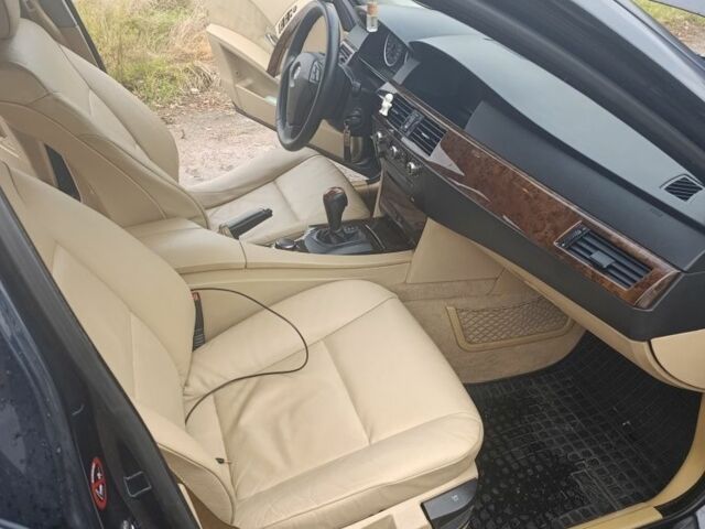 Синий БМВ 5 Серия, объемом двигателя 3 л и пробегом 400 тыс. км за 5500 $, фото 13 на Automoto.ua