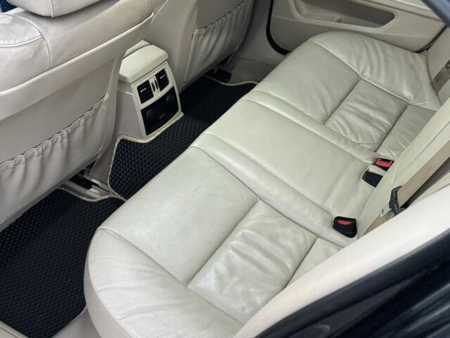 БМВ 5 Серия 2007 в Киеве на Automoto.ua Синий БМВ 5 Серия, объемом двигателя 0 л и пробегом 230 тыс. км за 10500 $, фото 5 на Automoto.ua