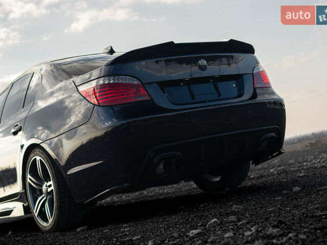 Синий БМВ 5 Серия, объемом двигателя 3.5 л и пробегом 250 тыс. км за 13000 $, фото 37 на Automoto.ua