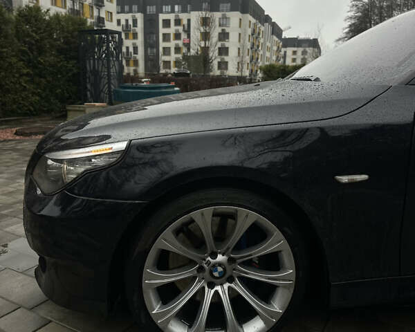 Синий БМВ 5 Серия, объемом двигателя 2.99 л и пробегом 440 тыс. км за 12500 $, фото 8 на Automoto.ua