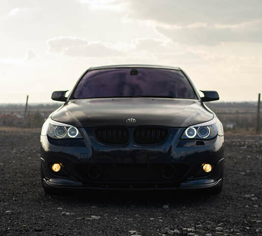 Синий БМВ 5 Серия, объемом двигателя 3.5 л и пробегом 250 тыс. км за 13000 $, фото 32 на Automoto.ua