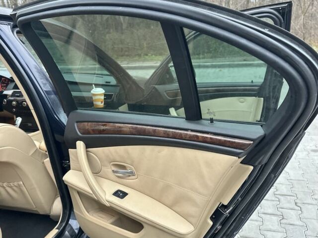 Синий БМВ 5 Серия, объемом двигателя 3 л и пробегом 440 тыс. км за 12500 $, фото 23 на Automoto.ua