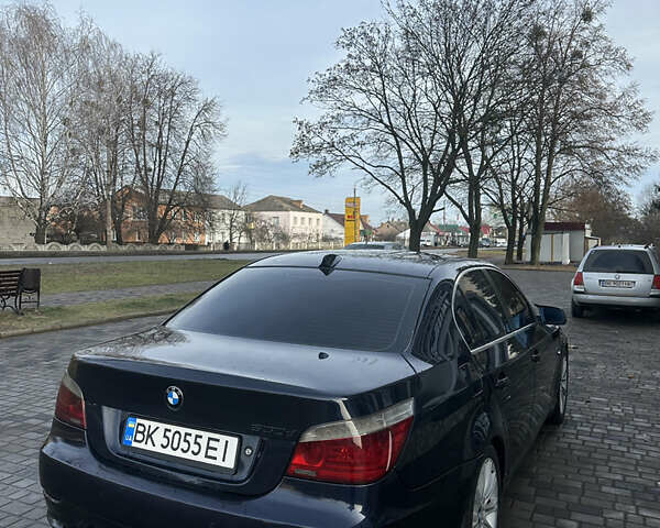 Синий БМВ 5 Серия, объемом двигателя 3 л и пробегом 298 тыс. км за 10000 $, фото 3 на Automoto.ua