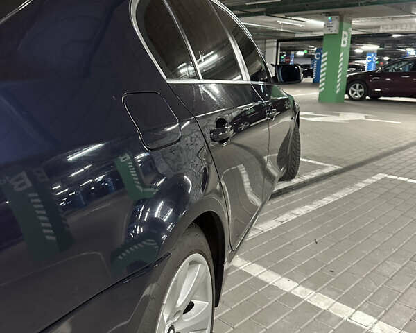 Синий БМВ 5 Серия, объемом двигателя 2 л и пробегом 296 тыс. км за 9100 $, фото 4 на Automoto.ua