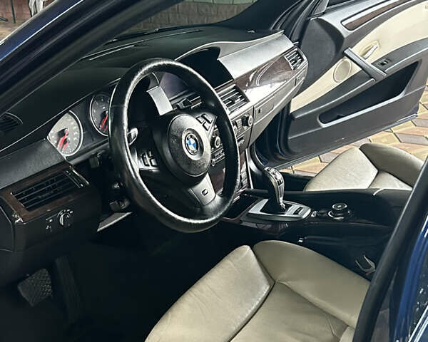 Синий БМВ 5 Серия, объемом двигателя 3 л и пробегом 283 тыс. км за 11300 $, фото 11 на Automoto.ua