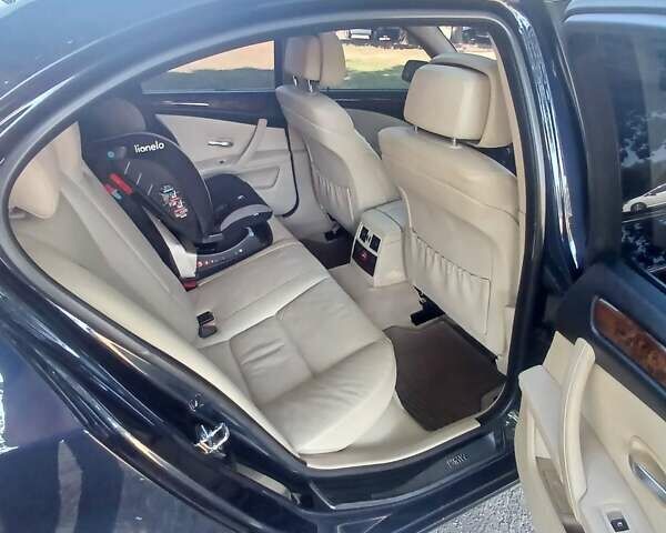 Синій БМВ 5 Серія, об'ємом двигуна 3 л та пробігом 332 тис. км за 8900 $, фото 3 на Automoto.ua