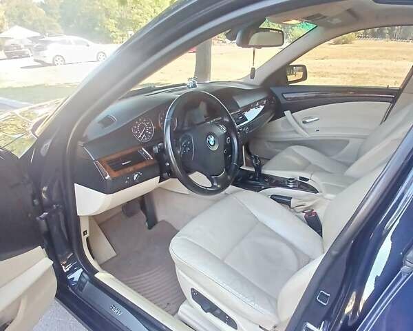 Синій БМВ 5 Серія, об'ємом двигуна 3 л та пробігом 332 тис. км за 8900 $, фото 1 на Automoto.ua
