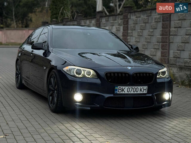 Синий БМВ 5 Серия, объемом двигателя 2.99 л и пробегом 280 тыс. км за 15999 $, фото 2 на Automoto.ua