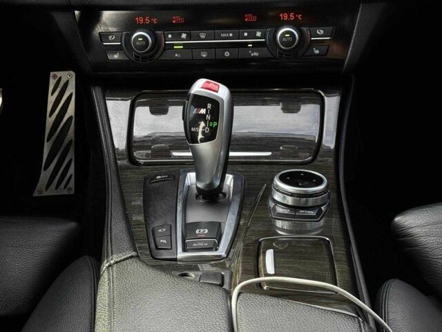 Синий БМВ 5 Серия, объемом двигателя 3 л и пробегом 140 тыс. км за 321 $, фото 9 на Automoto.ua