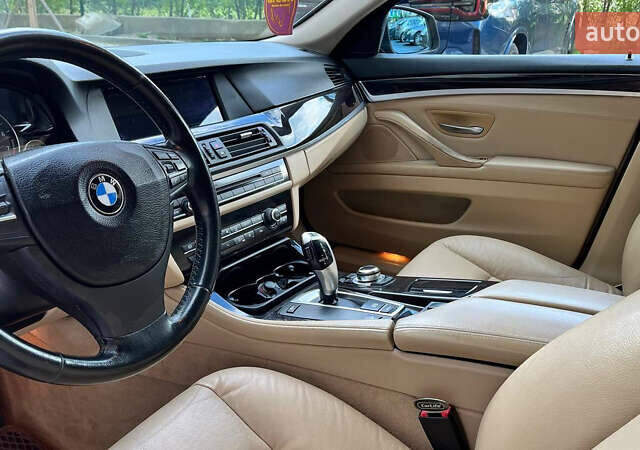 Синій БМВ 5 Серія, об'ємом двигуна 3 л та пробігом 328 тис. км за 11500 $, фото 3 на Automoto.ua