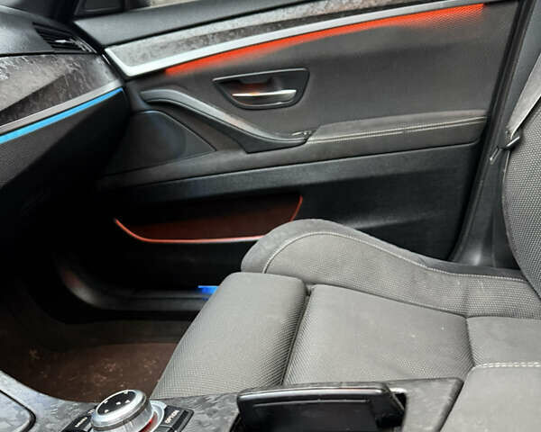 Синий БМВ 5 Серия, объемом двигателя 2.98 л и пробегом 250 тыс. км за 8500 $, фото 5 на Automoto.ua