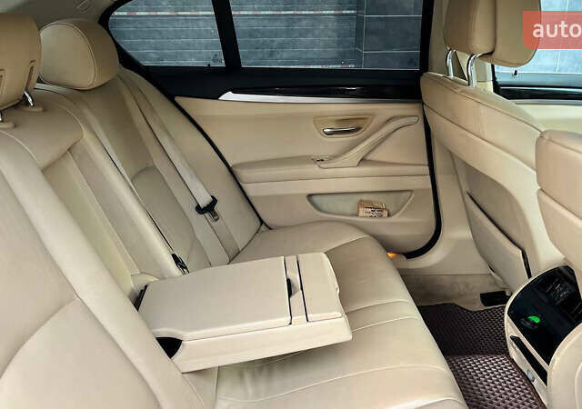 Синій БМВ 5 Серія, об'ємом двигуна 3 л та пробігом 328 тис. км за 11500 $, фото 7 на Automoto.ua