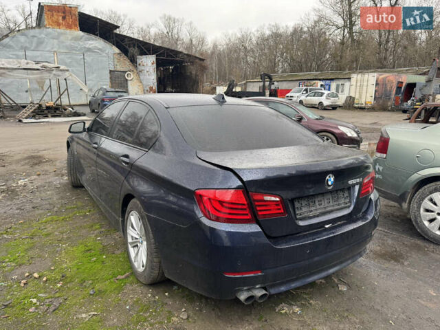 Синій БМВ 5 Серія, об'ємом двигуна 2 л та пробігом 220 тис. км за 8850 $, фото 2 на Automoto.ua