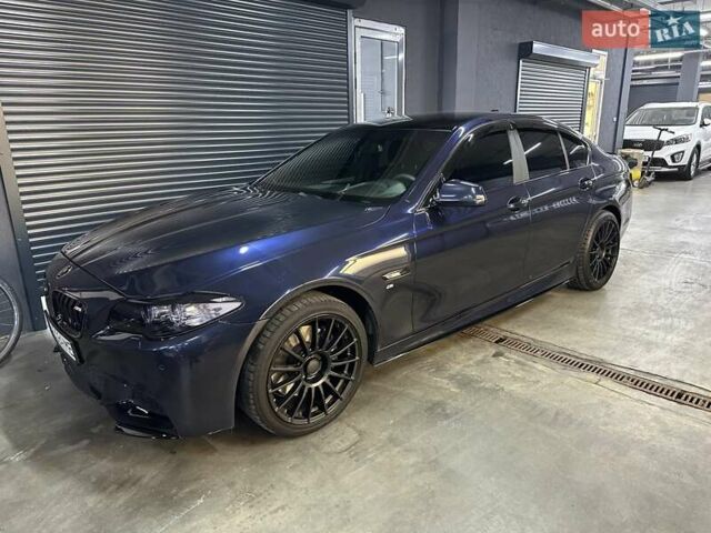 Синий БМВ 5 Серия, объемом двигателя 3 л и пробегом 210 тыс. км за 15500 $, фото 4 на Automoto.ua