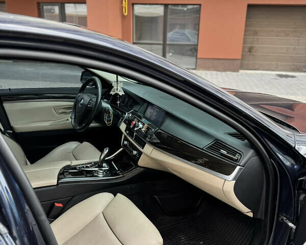 Синій БМВ 5 Серія, об'ємом двигуна 2 л та пробігом 130 тис. км за 14500 $, фото 10 на Automoto.ua