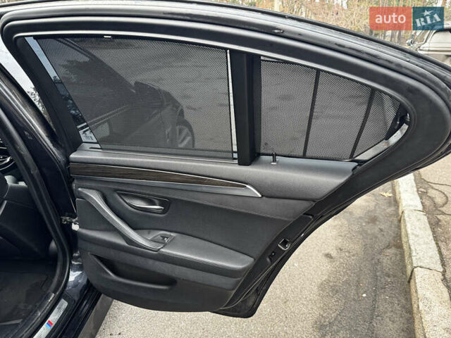 Синий БМВ 5 Серия, объемом двигателя 2.98 л и пробегом 155 тыс. км за 16000 $, фото 11 на Automoto.ua