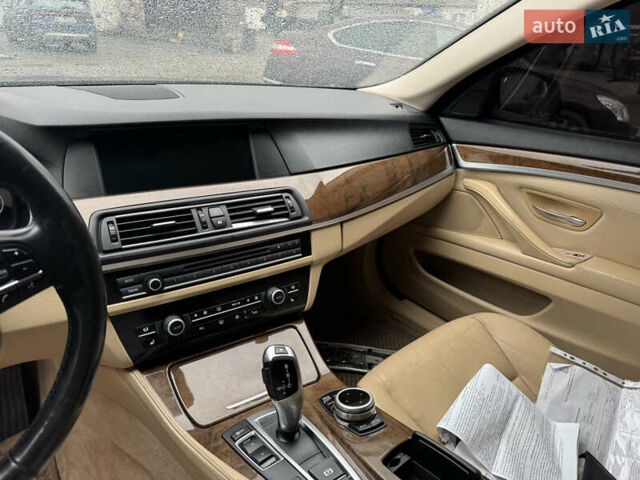 Синій БМВ 5 Серія, об'ємом двигуна 2 л та пробігом 220 тис. км за 8850 $, фото 6 на Automoto.ua