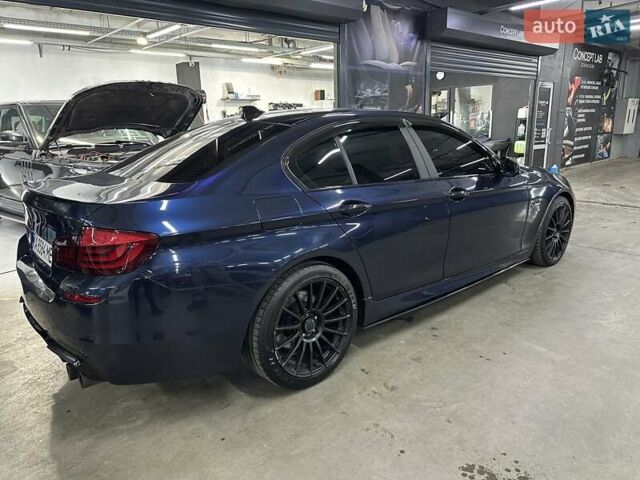 Синий БМВ 5 Серия, объемом двигателя 3 л и пробегом 210 тыс. км за 15500 $, фото 2 на Automoto.ua