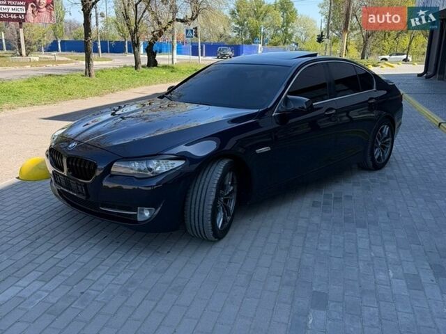 Синий БМВ 5 Серия, объемом двигателя 2.99 л и пробегом 180 тыс. км за 12300 $, фото 1 на Automoto.ua