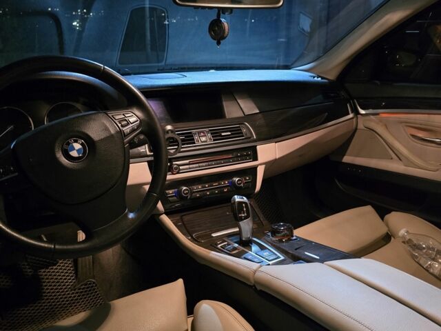 Синий БМВ 5 Серия, объемом двигателя 3 л и пробегом 170 тыс. км за 12000 $, фото 17 на Automoto.ua