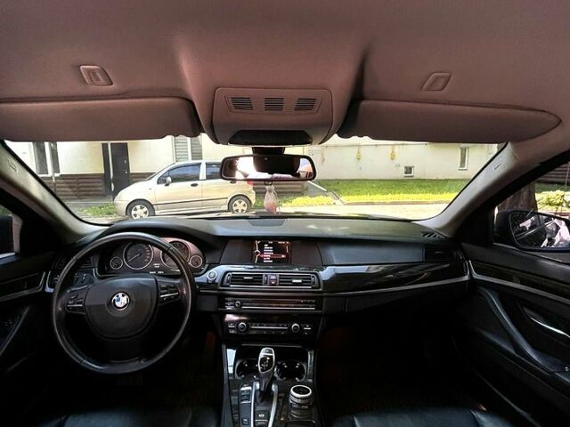 Синій БМВ 5 Серія, об'ємом двигуна 2 л та пробігом 202 тис. км за 10999 $, фото 8 на Automoto.ua