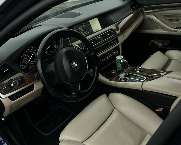 Синий БМВ 5 Серия, объемом двигателя 2.98 л и пробегом 240 тыс. км за 11700 $, фото 6 на Automoto.ua