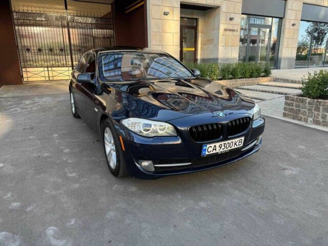 Синий БМВ 5 Серия, объемом двигателя 2 л и пробегом 210 тыс. км за 12999 $, фото 1 на Automoto.ua