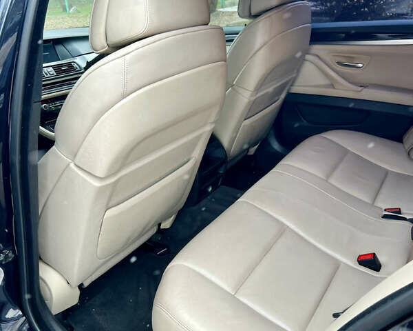 Синий БМВ 5 Серия, объемом двигателя 3 л и пробегом 215 тыс. км за 12400 $, фото 35 на Automoto.ua