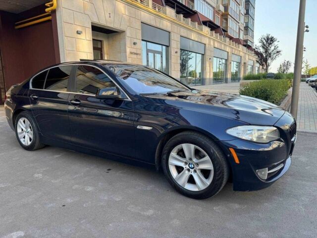 Синий БМВ 5 Серия, объемом двигателя 2 л и пробегом 210 тыс. км за 12999 $, фото 2 на Automoto.ua
