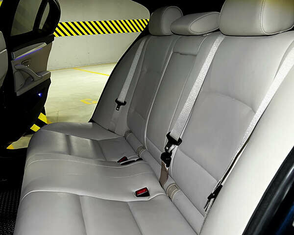 Синий БМВ 5 Серия, объемом двигателя 3 л и пробегом 225 тыс. км за 15800 $, фото 7 на Automoto.ua