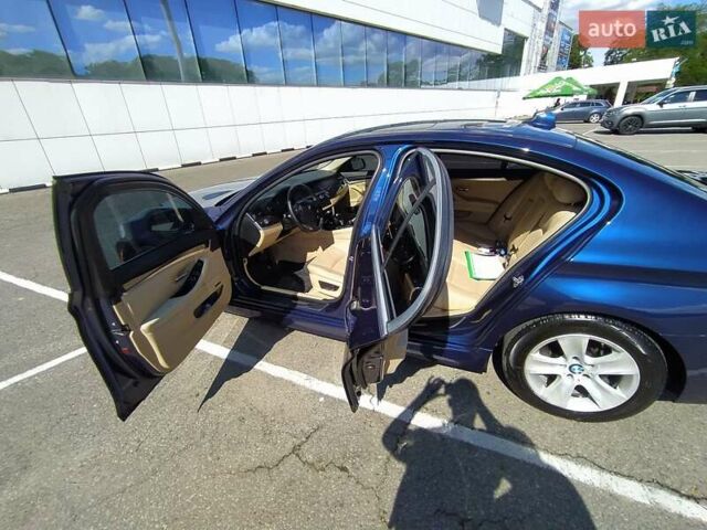 Синий БМВ 5 Серия, объемом двигателя 2 л и пробегом 250 тыс. км за 10800 $, фото 12 на Automoto.ua