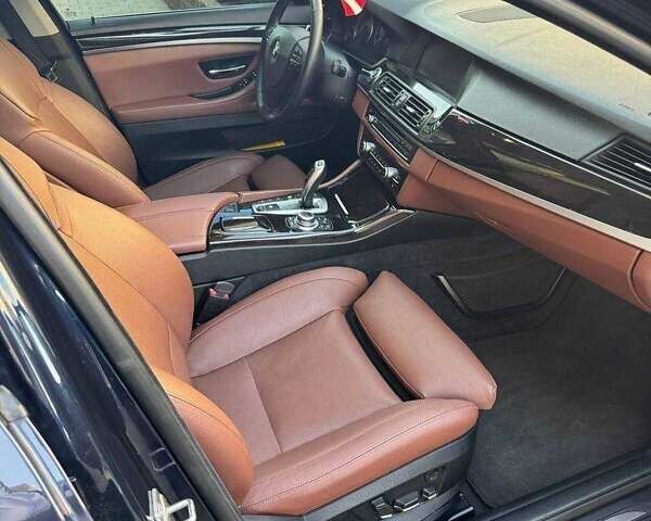 Синій БМВ 5 Серія, об'ємом двигуна 2 л та пробігом 210 тис. км за 12999 $, фото 12 на Automoto.ua