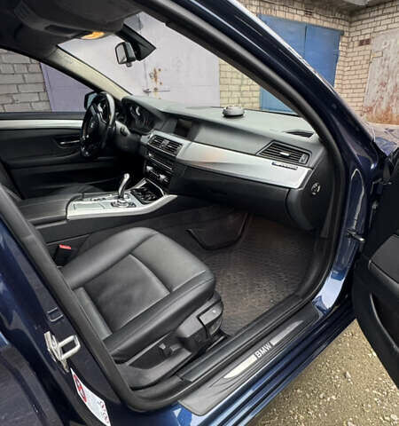 Синій БМВ 5 Серія, об'ємом двигуна 2 л та пробігом 296 тис. км за 12500 $, фото 10 на Automoto.ua