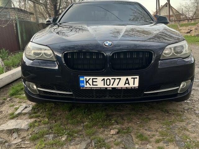 Синій БМВ 5 Серія, об'ємом двигуна 2 л та пробігом 290 тис. км за 13200 $, фото 5 на Automoto.ua
