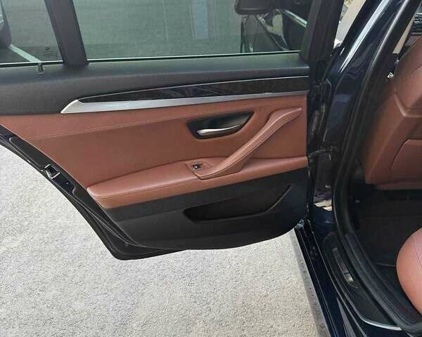 Синій БМВ 5 Серія, об'ємом двигуна 2 л та пробігом 210 тис. км за 12999 $, фото 18 на Automoto.ua