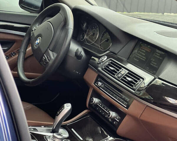 Синій БМВ 5 Серія, об'ємом двигуна 2 л та пробігом 230 тис. км за 13000 $, фото 5 на Automoto.ua